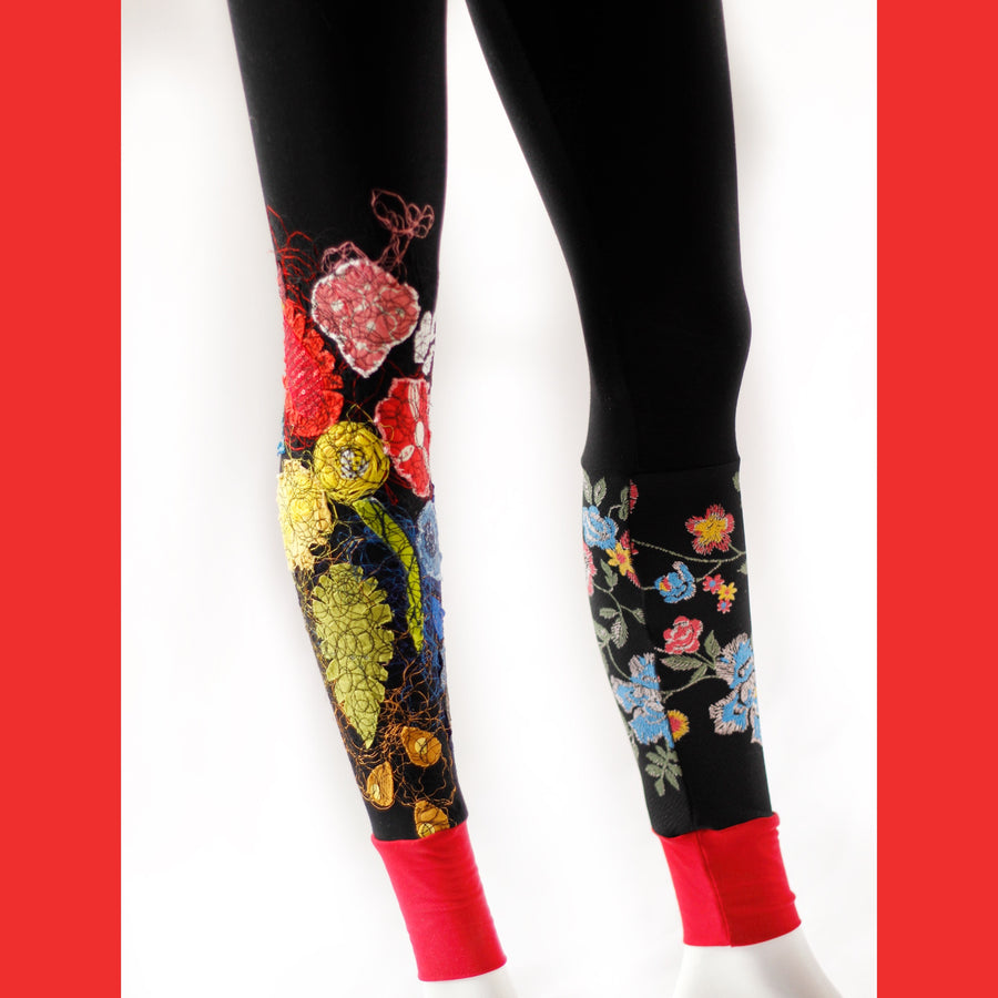 LEGGING NOIR FLEURS BRODÉES ROUGE-BLEU-JAUNE-VERT-2