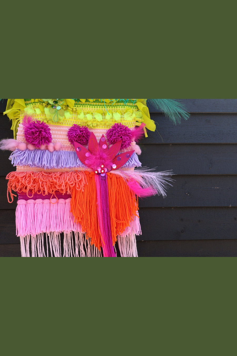 OEUVRE TISSÉE ROSE ET BLEU