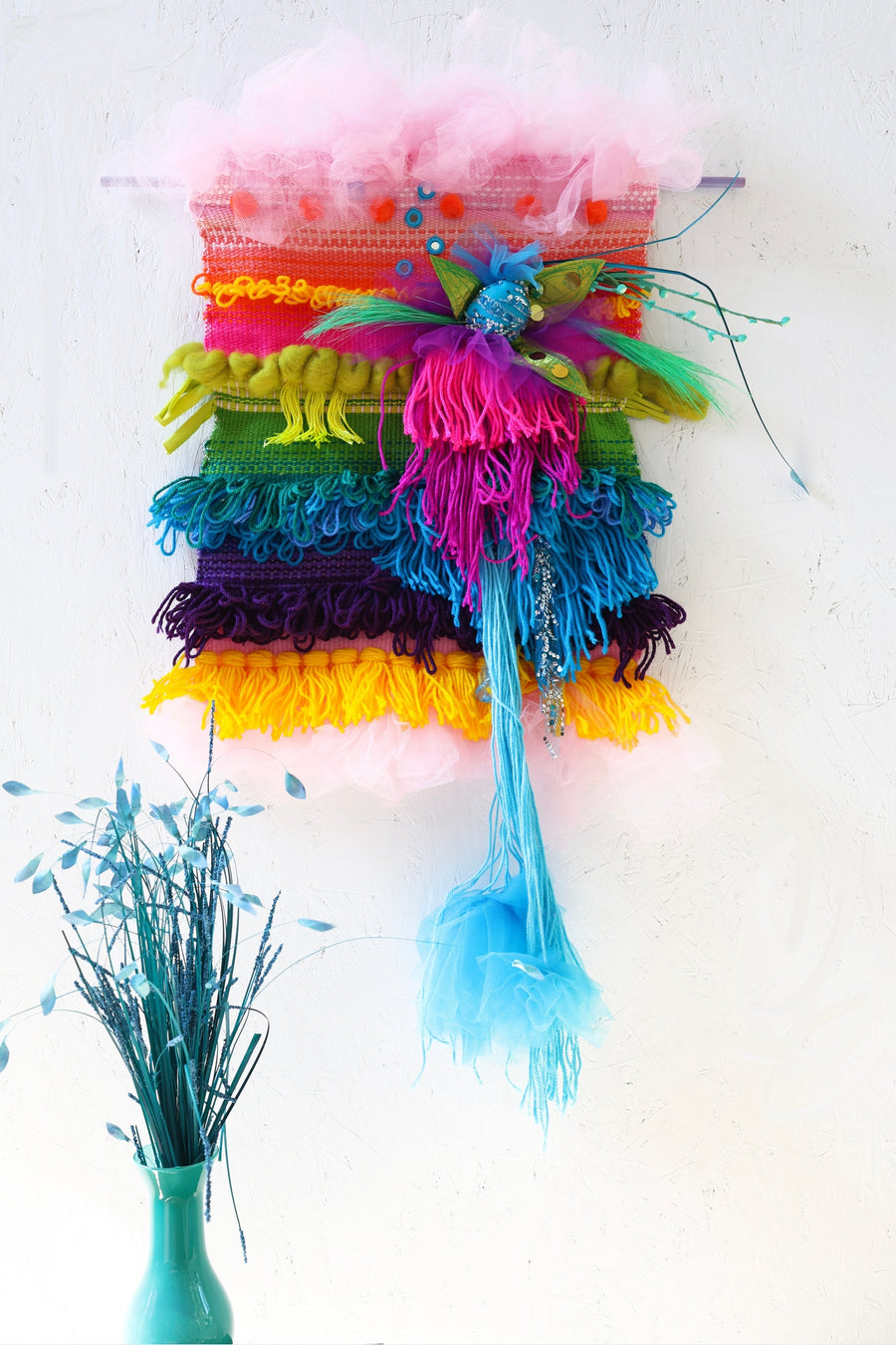 OEUVRE TISSÉE ROSE ET BLEU